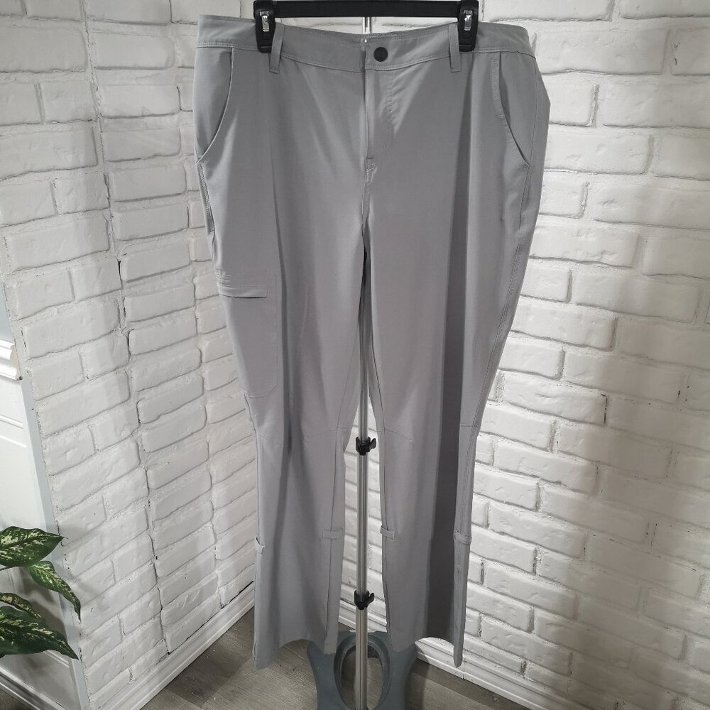 Windriver Ladies Size 14/32 Grey Roll Up Zipper & Snap Closure Casual Pants